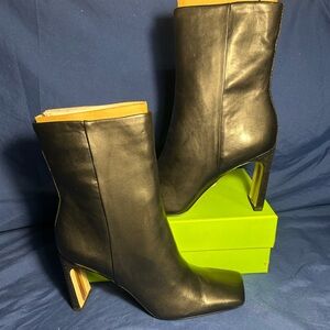 Sam Edelman- ANIKA, BLACK LEATHER, 8.5 women QS